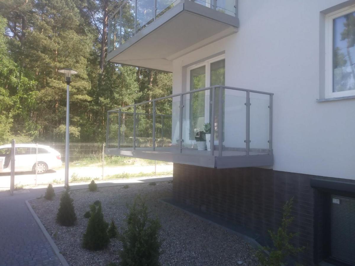 Apartament Lesny Dziwnówek Exteriör bild