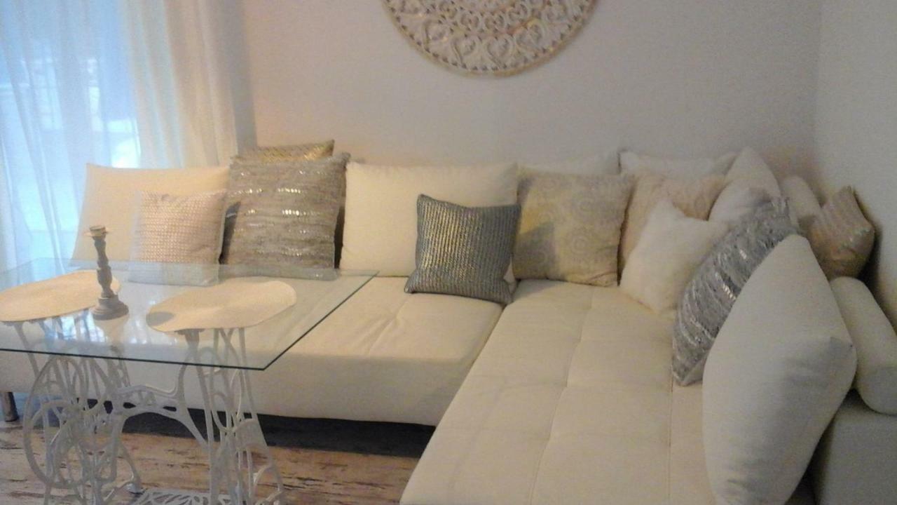 Apartament Lesny Dziwnówek Exteriör bild
